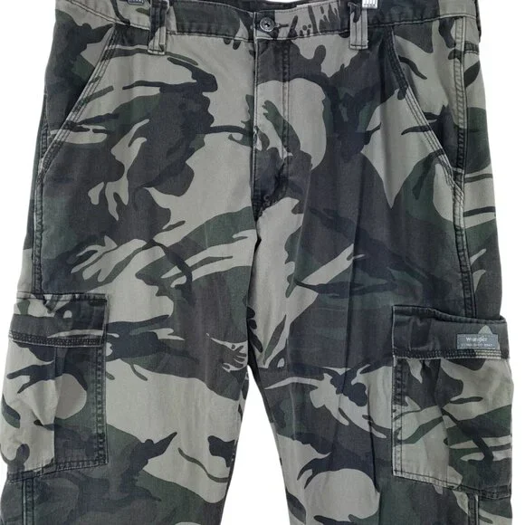 Wrangler Camo Cargo Pants Mens Size 36x30 Relaxed Fit Outdoor Wear - Picture 8 of 11